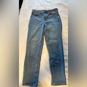 American Eagle Mom Jean